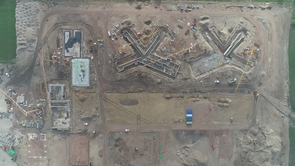 Luftbild der Baustelle der entstehenden Maßregelvollzugsklinik in Hörstel (Urheber: MBN GmbH)