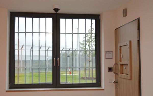 Verschlossenes Einzelzimmer auf einer Station im LWL-Therapiezentrum